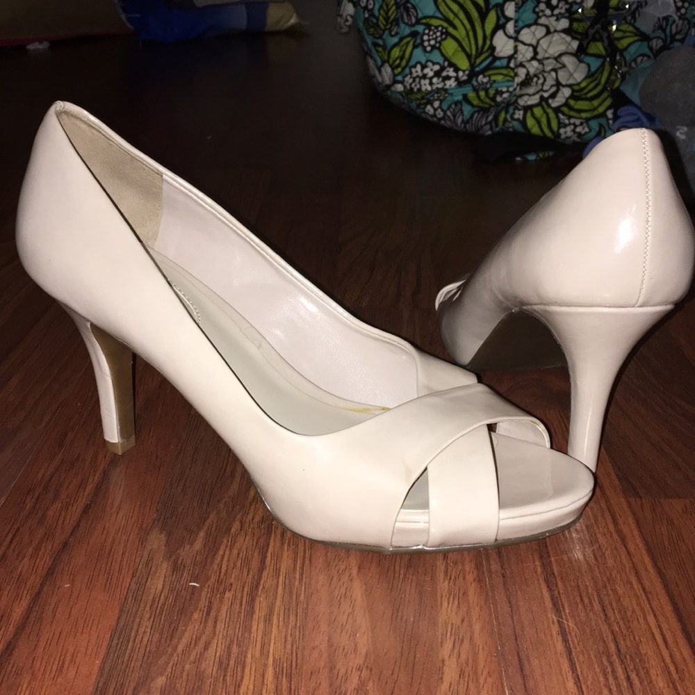 Comfy Nude Open-toe Heel